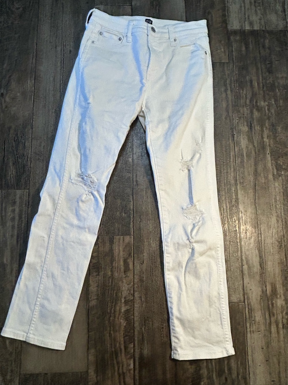GAP Denim Women's Slim Straight White Denim Jeans
Distressed Light Wash